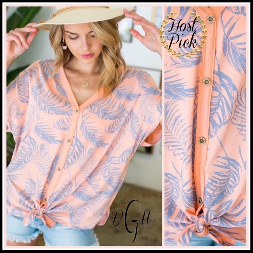🆕🎉HP🎉Leaf Print Twist Front Knit Top